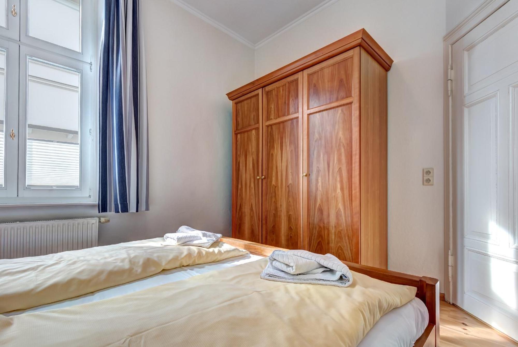 Villa Ahlbeck - Ferienwohnung Kuehlungsborn Херингсдорф Екстериор снимка